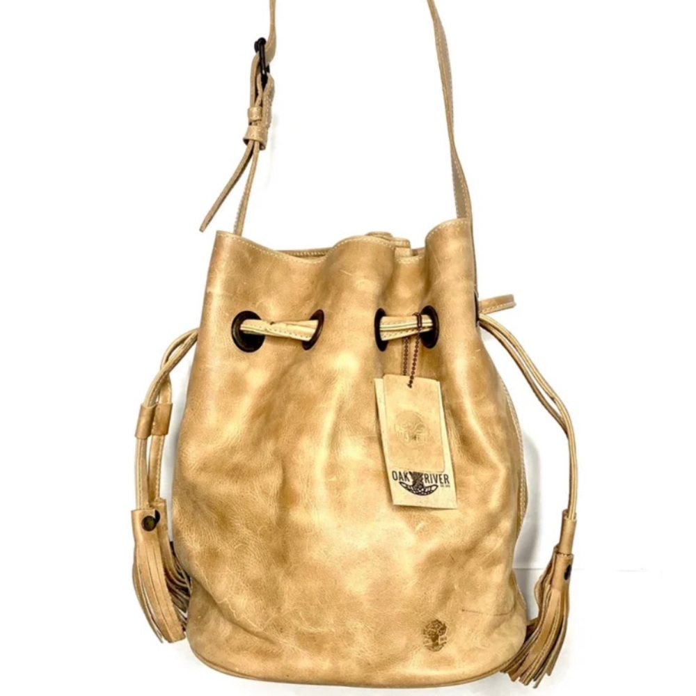 Oak River “Correa” Bucket Bag